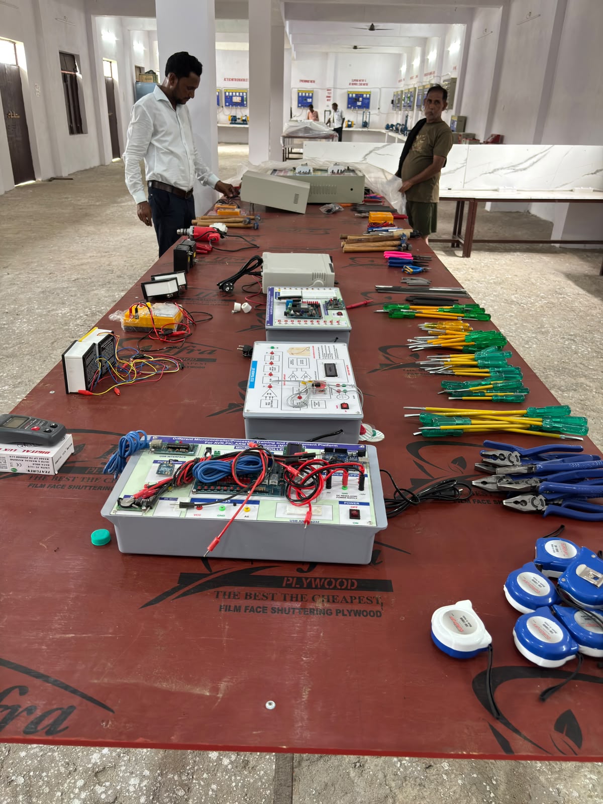 Cathode ray oscilloscope & multimeter workstations